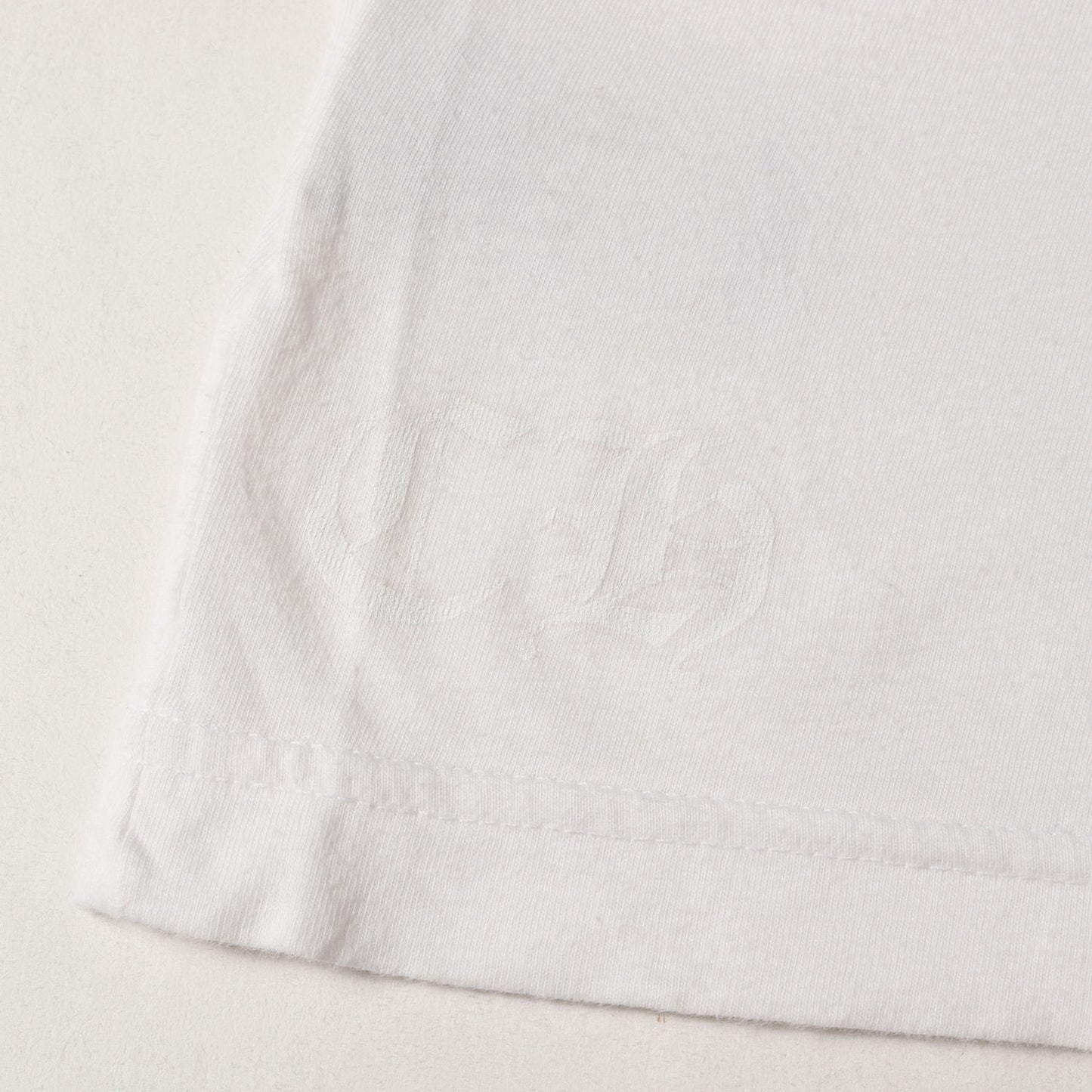 スクロールラベル ポケット Tシャツ