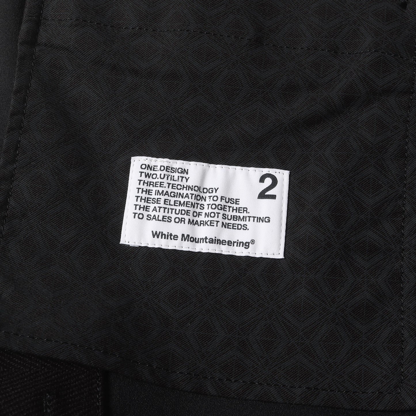 ワンタック テーパード カーゴパンツ (TECH BELTED CARGO PANTS)