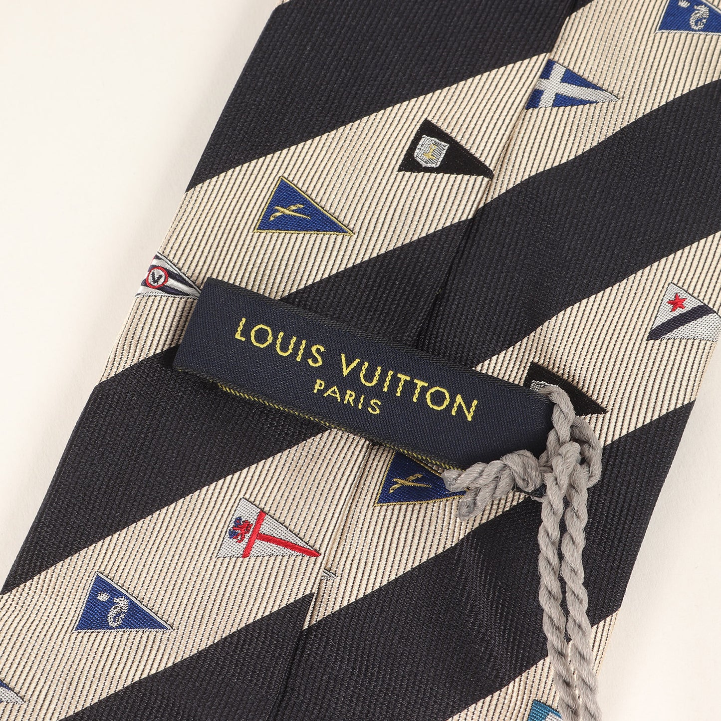 LOUIS VUITTON CUP 限定 国旗セイル レジメンタル シルク ネクタイ / イタリア製 クラヴァット