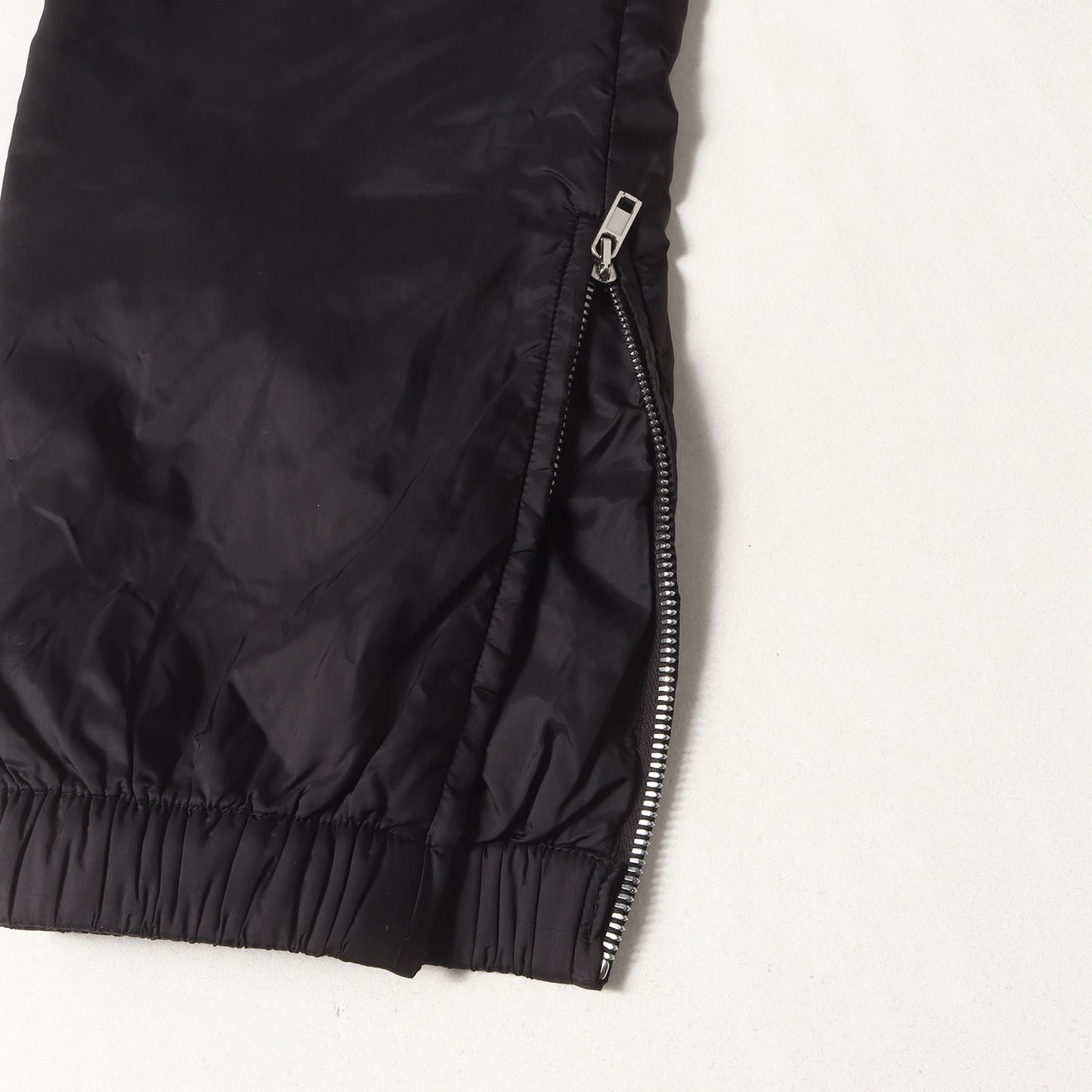 裾ジップ ナイロン ジョガー トラック パンツ (BLACK TRACK PANTS) RR19F4388 NZEH8