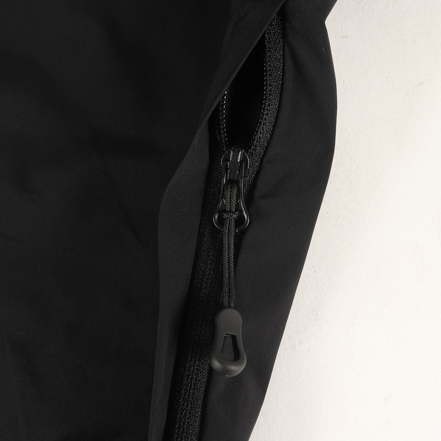 23AW ×WILDSIDE YOHJI YAMAMOTO ナイロン ハーフジップ アノラック パーカー (WILDSIDE YOHJI YAMAMOTO HALF ZIP ANORAK)