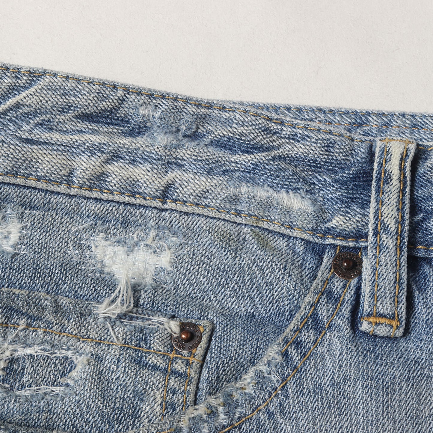 クラッシュリペア加工 テーパード デニムパンツ (LIGHT PIRANHA WASH SEXY TWIST) S71LB0627 S30309