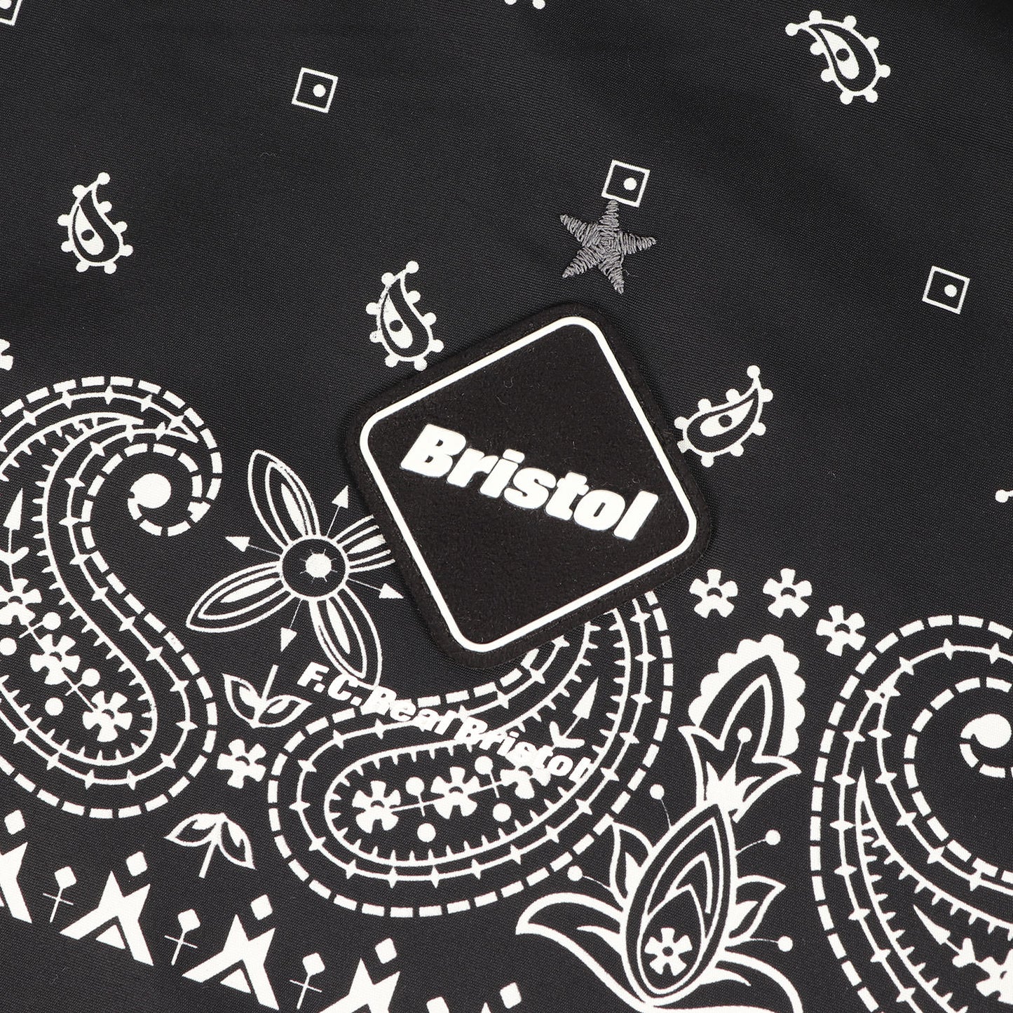 ペイズリーモノグラム バックロゴ フーデッド ナイロン ジャケット (NYLON HOODED BLOUSON)