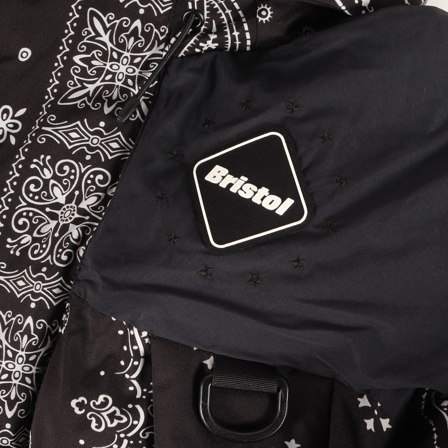 バンダナ柄 ナイロン ベンチ ダウンジャケット (DOWN BENCH PARKA