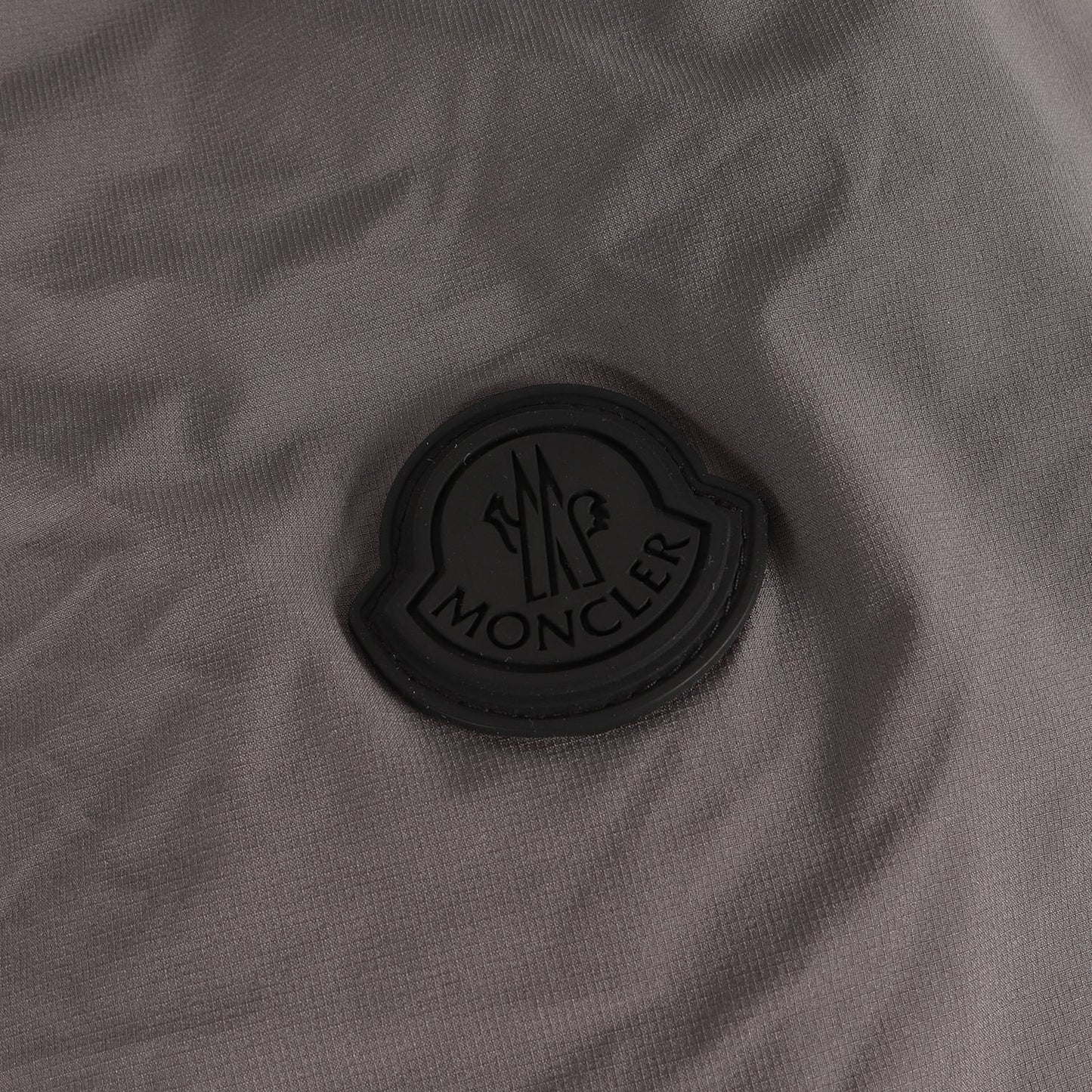 GORE-TEX INFINIUM ナイロン フルジップ フーデッド ダウンジャケット (TIMOR)