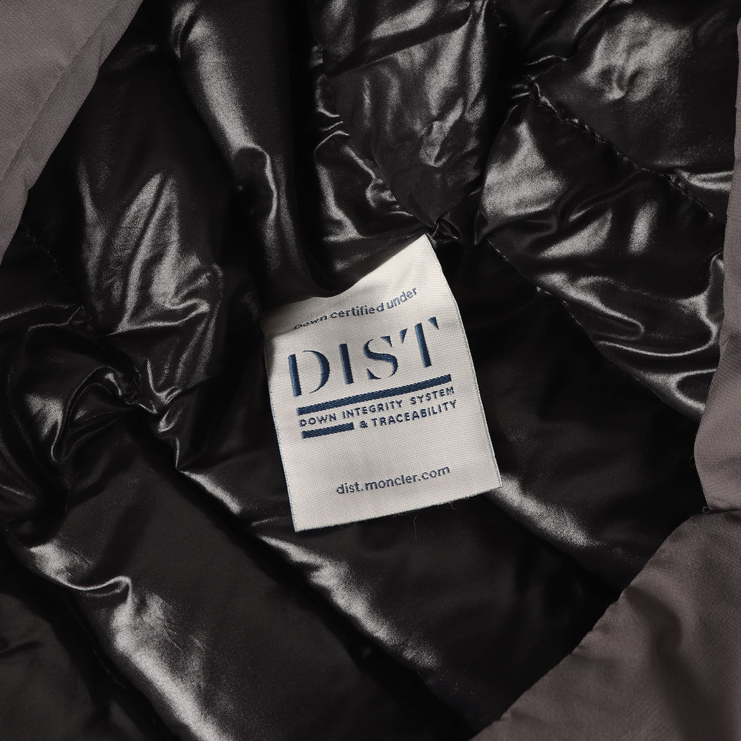 GORE-TEX INFINIUM ナイロン フルジップ フーデッド ダウンジャケット (TIMOR)