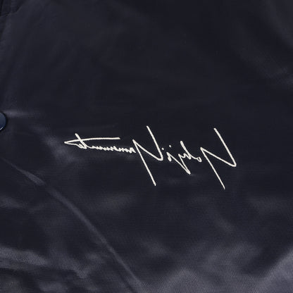 ×NEW ERA バックイラスト ナイロン サテン スタジャン (NYLON VIRSITY JKT)