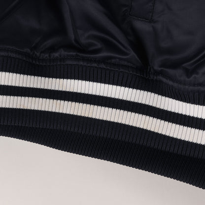 ×NEW ERA バックイラスト ナイロン サテン スタジャン (NYLON VIRSITY JKT)