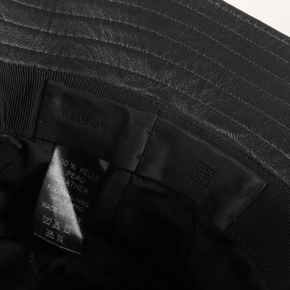 南京錠付き ラムレザー バケット ハット (Padlock Embellished Bucket Hat)