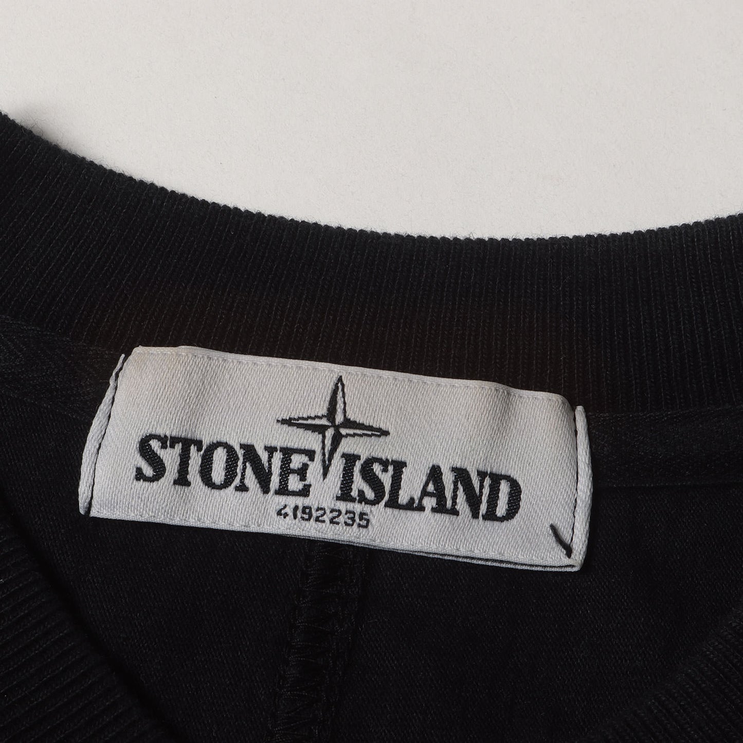 コンパスロゴワッペン付き Vネック フットボール ロングスリーブTシャツ 591520340