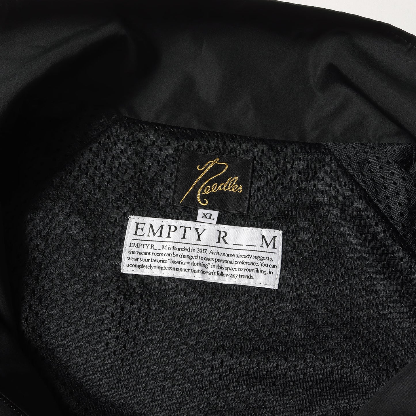 Empty Room別注 パピヨン刺繍 トラック ジャケット (Exclusive Poly Smooth Track Jacket)
