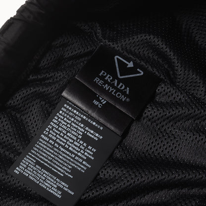 [近年モデル] トライアングルロゴ ナイロン カーゴパンツ SPH214 S222 1WQ8