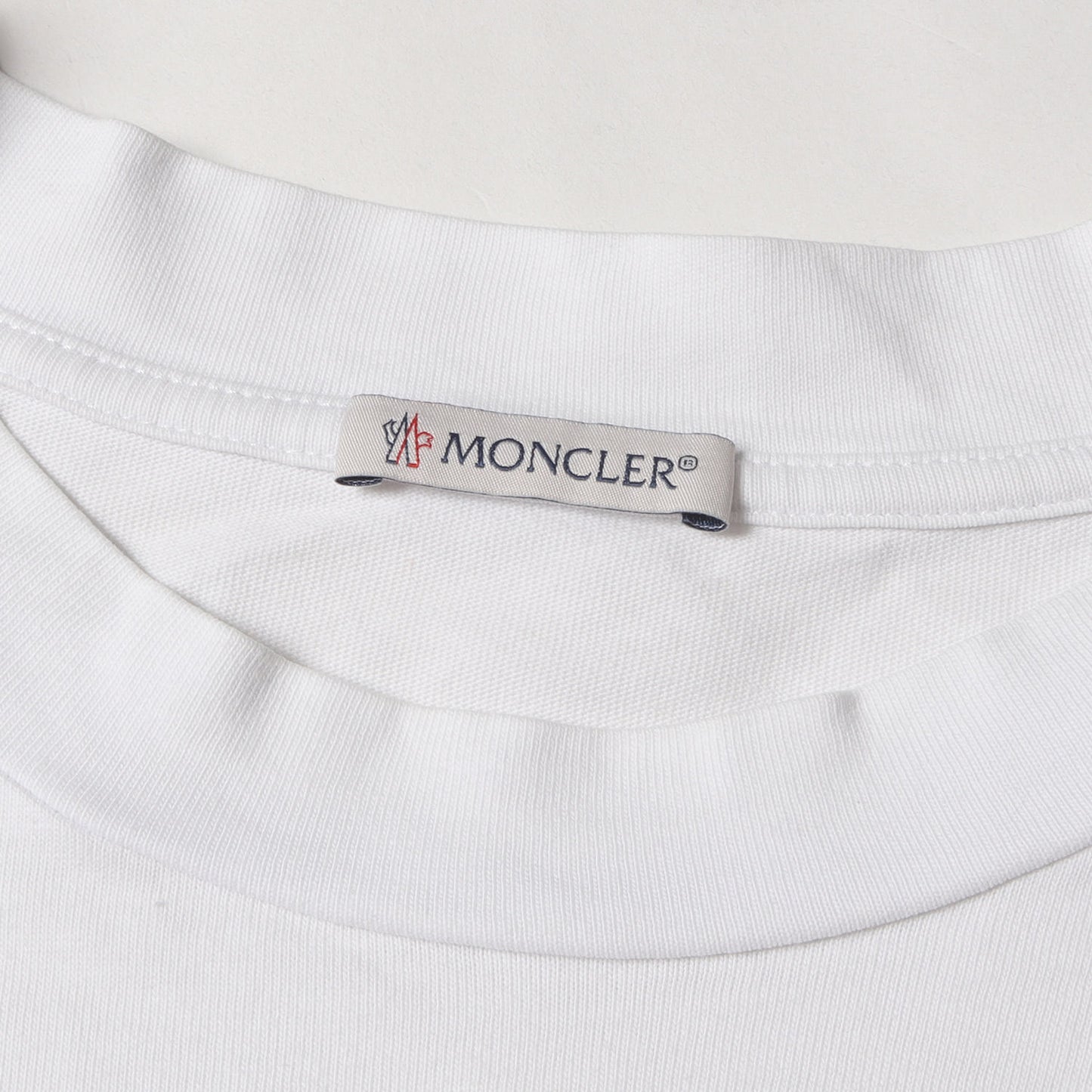 パッチロゴマーク クルーネック ロングスリーブTシャツ (T-shirt MANICA LUNGA)