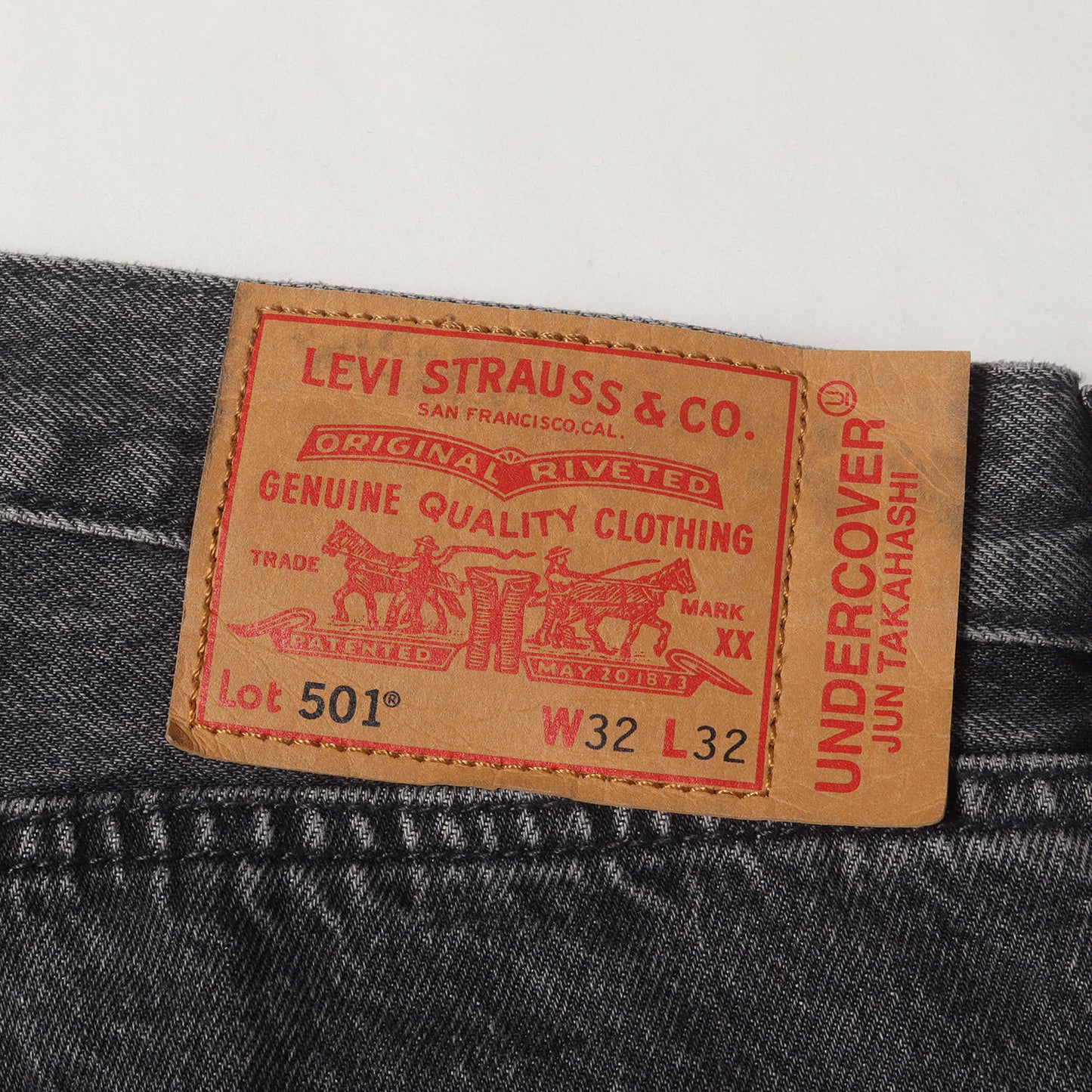 [35周年記念モデル] 25SS ×Levi’s トライアングル刺繍 501 Big E ブラック デニムパンツ