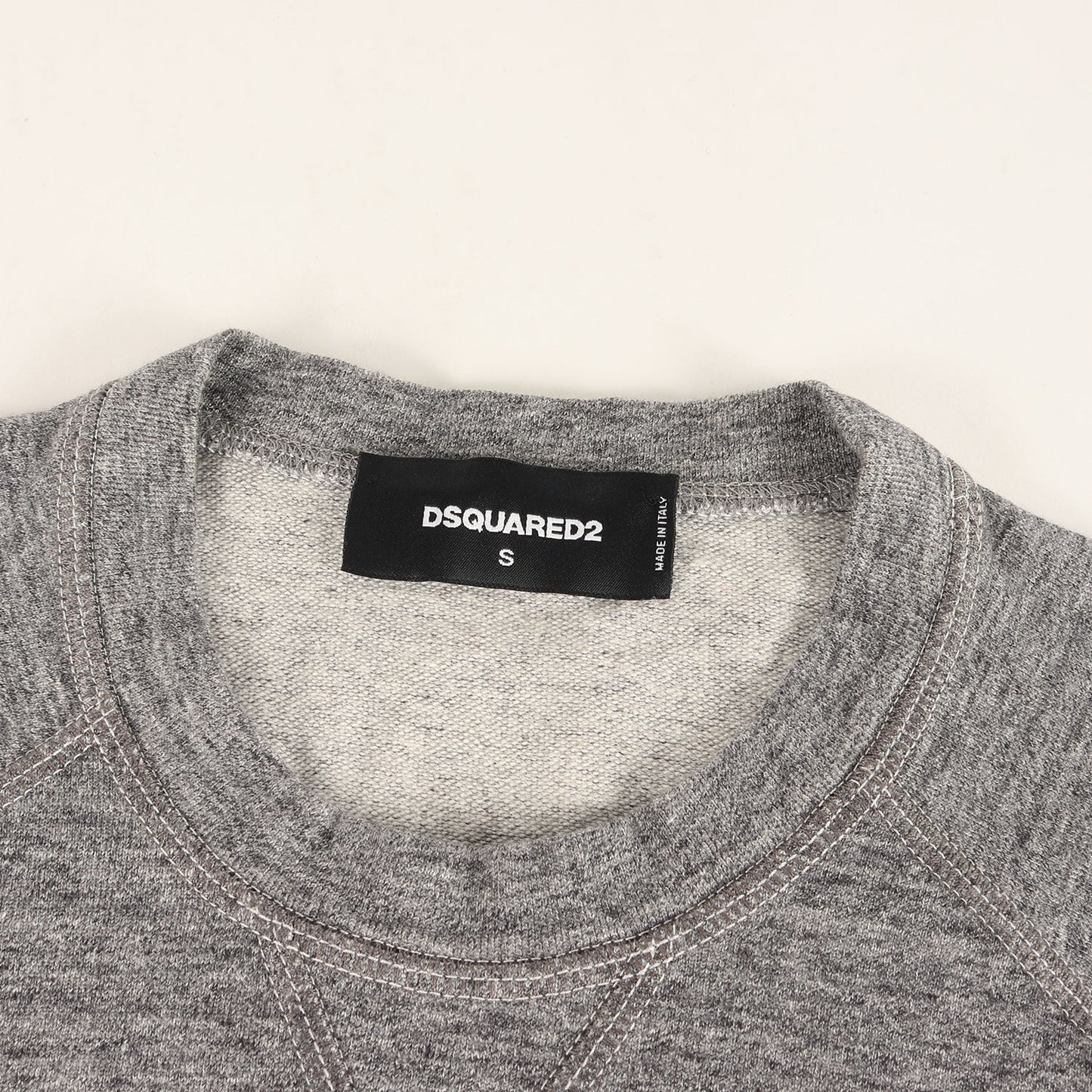 カレッジロゴ 前V クルーネック ライトオンス スウェット