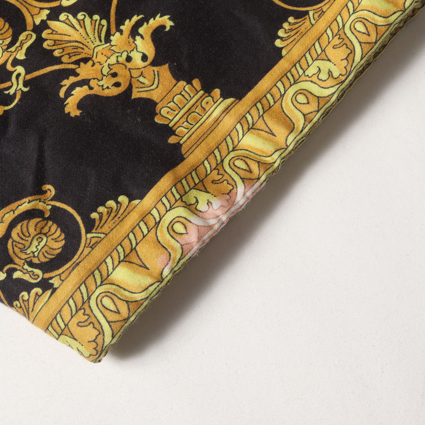 [Barocco＆Robeコレクション] メデューサ バロック ロゴモノグラム パイルコットン バスローブ