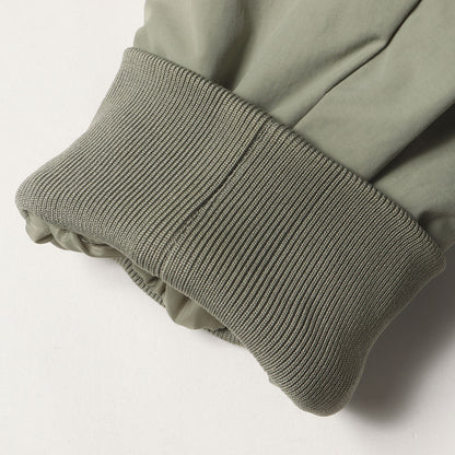 [近年モデル] アーチロゴワッペン ナイロン フーデッド 中綿 ジャケット (NYLON PUFFER JACKET)