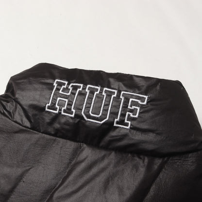 Hロゴ エンボスモノグラム フルジップ ダウンジャケット (MONOGRAM PUFFER JACKET)