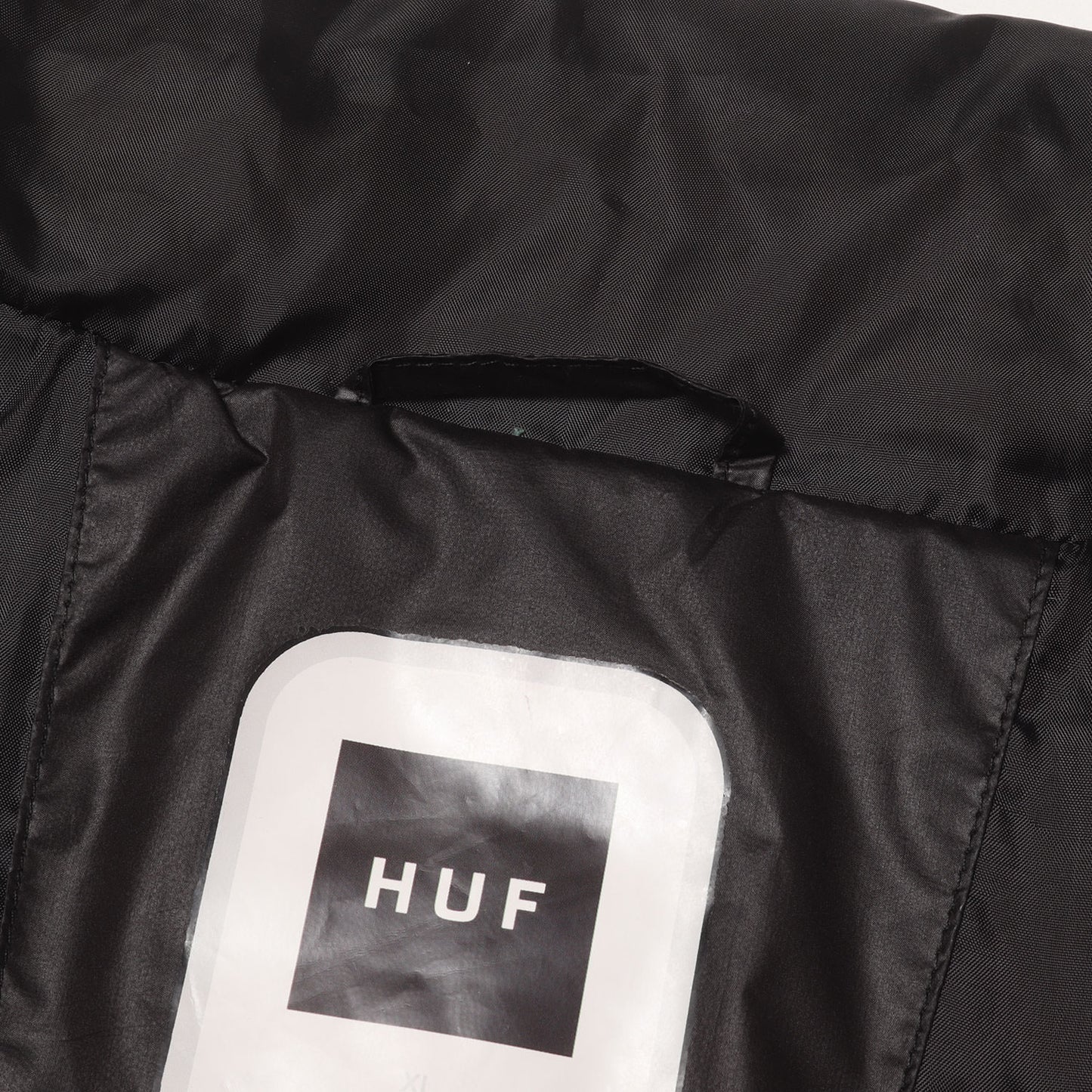Hロゴ エンボスモノグラム フルジップ ダウンジャケット (MONOGRAM PUFFER JACKET)