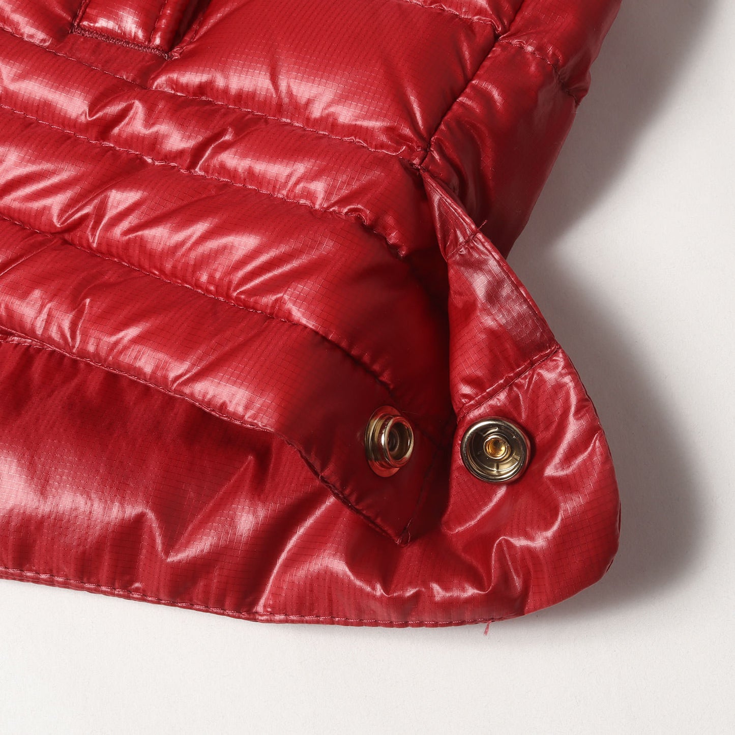 裏地チェック ライトウェイト ゴールドジップ ナイロン ダウンベスト