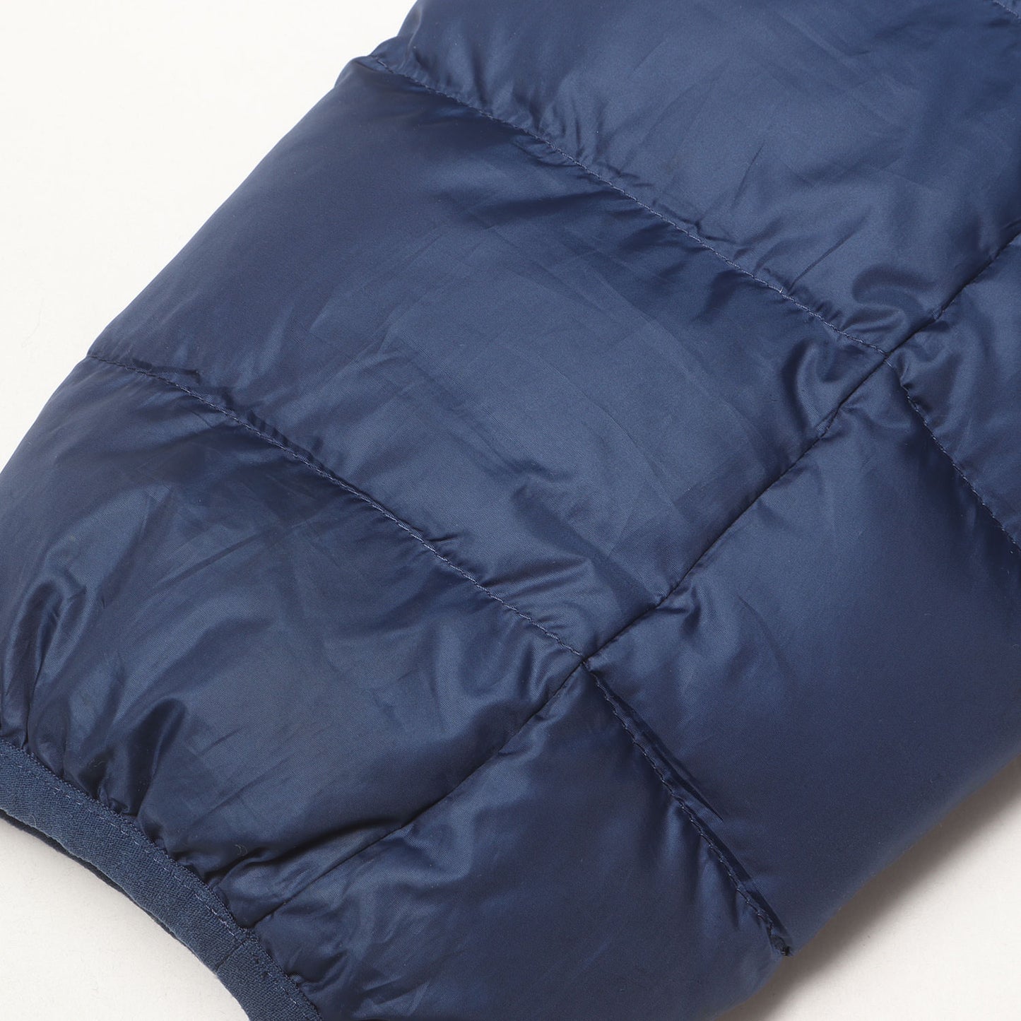 ライトウェイト フーデッド フルジップ ダウンジャケット (Lightweight Down Jacket)