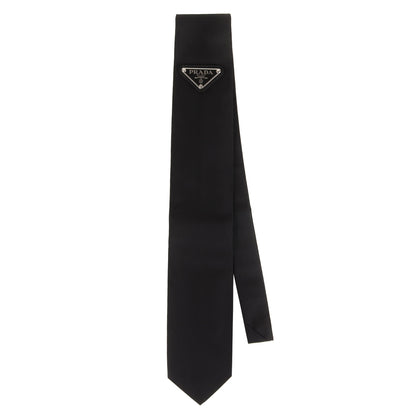 [近年モデル] トライアングルロゴプレート付き ナイロン ギャバジン ネクタイ / イタリア製 UCR77 S202 1WQG