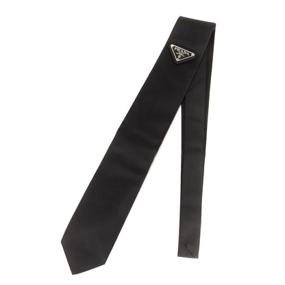 [近年モデル] トライアングルロゴプレート付き ナイロン ギャバジン ネクタイ / イタリア製 UCR77 S202 1WQG