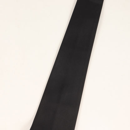 [近年モデル] トライアングルロゴプレート付き ナイロン ギャバジン ネクタイ / イタリア製 UCR77 S202 1WQG