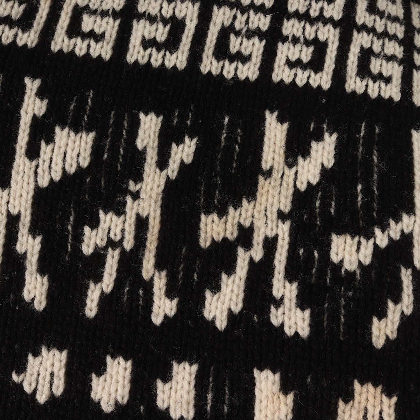 モチーフストライプ柄 ジャガード ウール ローゲージ ニット (Motif Stripe Jacquard Knit)