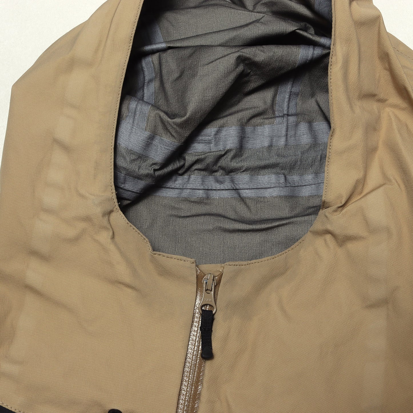 GORE-TEX クライム ライト シェルジャケット (Climb Light Jacket)