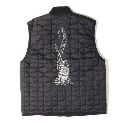 グラフィック刺繍 キルティング フルジップ リバーシブル 中綿 ベスト (QUILTED PUFF REVERSIBLE VEST)