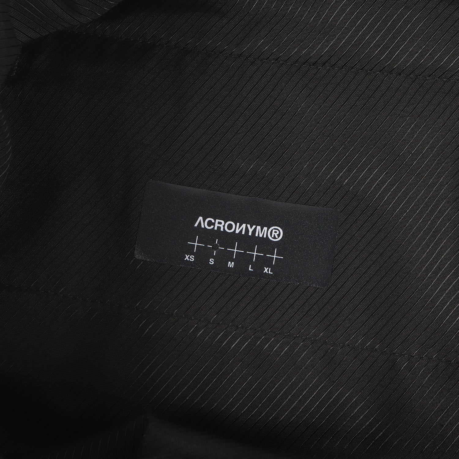 ACRONYM (アクロニウム) ストレッチシェル ワイド テーパード パンツ