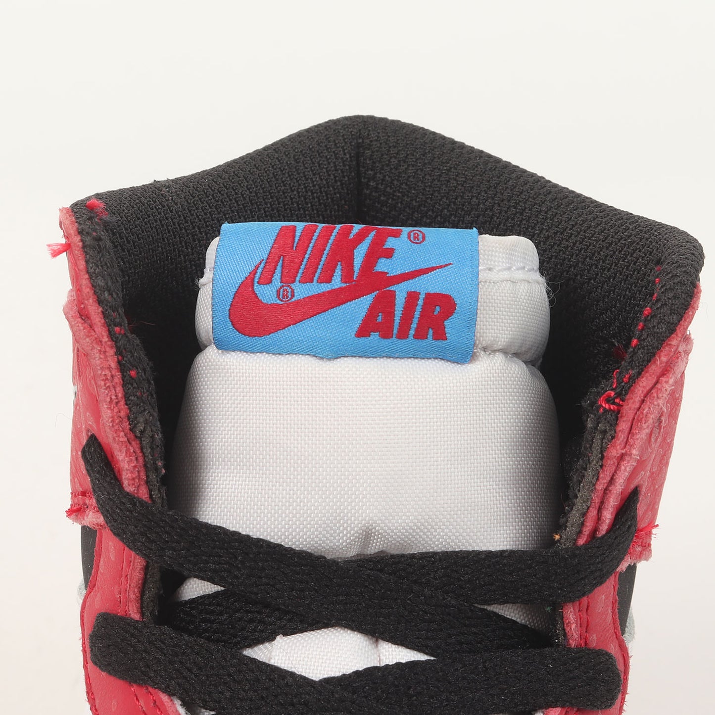2018年製 AIR JORDAN 1 RETRO HIGH OG SPIDER-MAN (555088-602)
