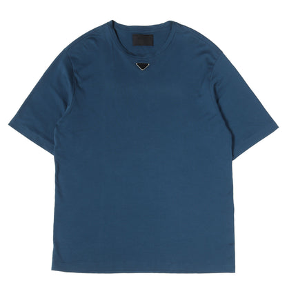 [近年モデル] トライアングルロゴプレート付 前V クルーネック Tシャツ (UJN861 S232 240)