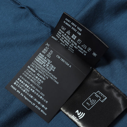 [近年モデル] トライアングルロゴプレート付 前V クルーネック Tシャツ (UJN861 S232 240)