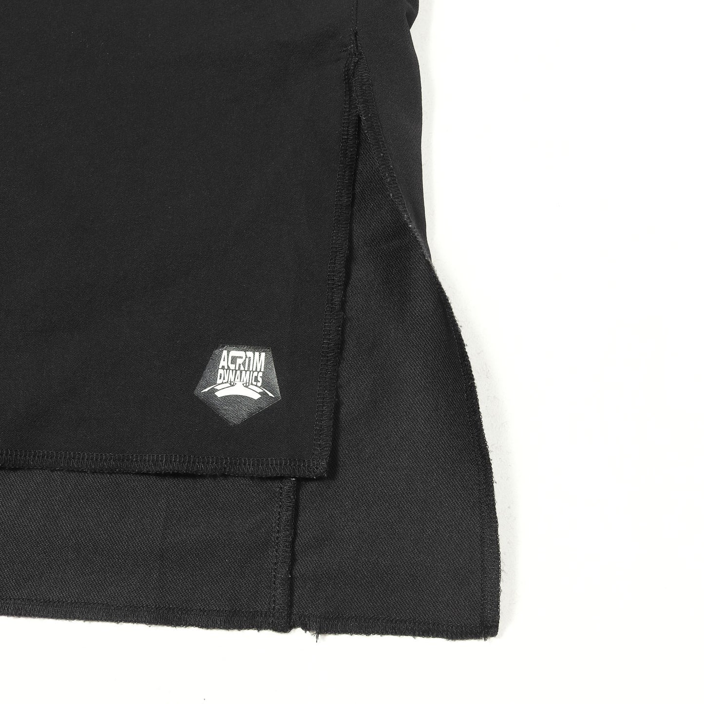 スリット入り ストレッチナイロン クルーネック Tシャツ (SCHOELLER DRYSKIN SHORT SLEEVE T-SHIRT) S24-DS