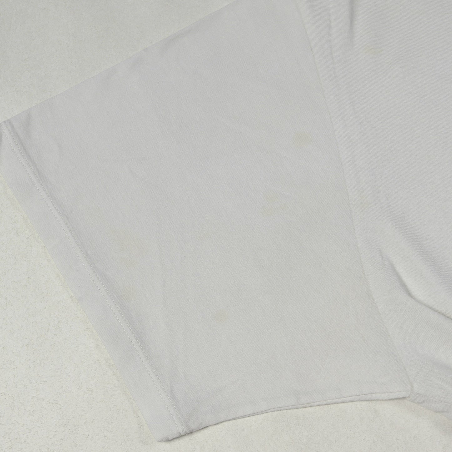 スタッズ ブランドロゴ クルーネック Tシャツ (2X50C671Q)