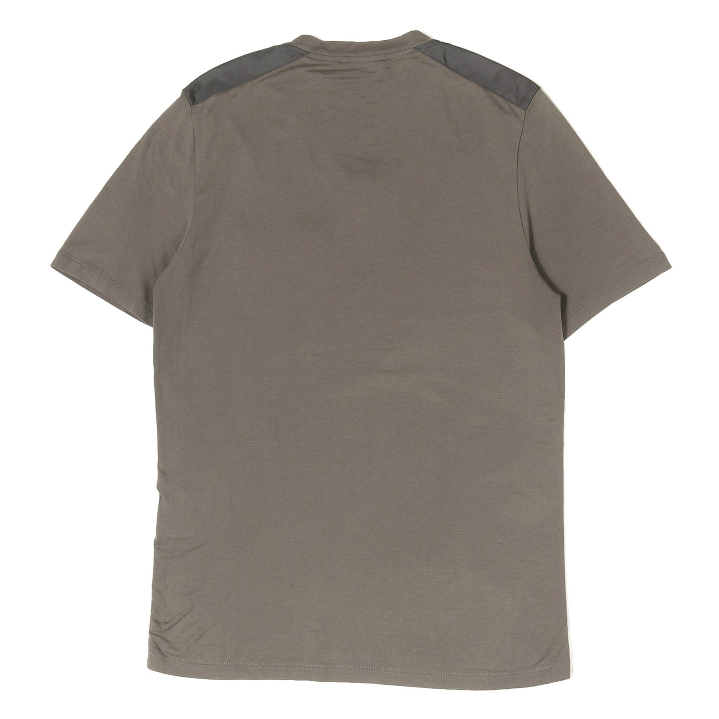 ラバーパッチ付き ポケット Vネック Tシャツ (SJM994 R151)