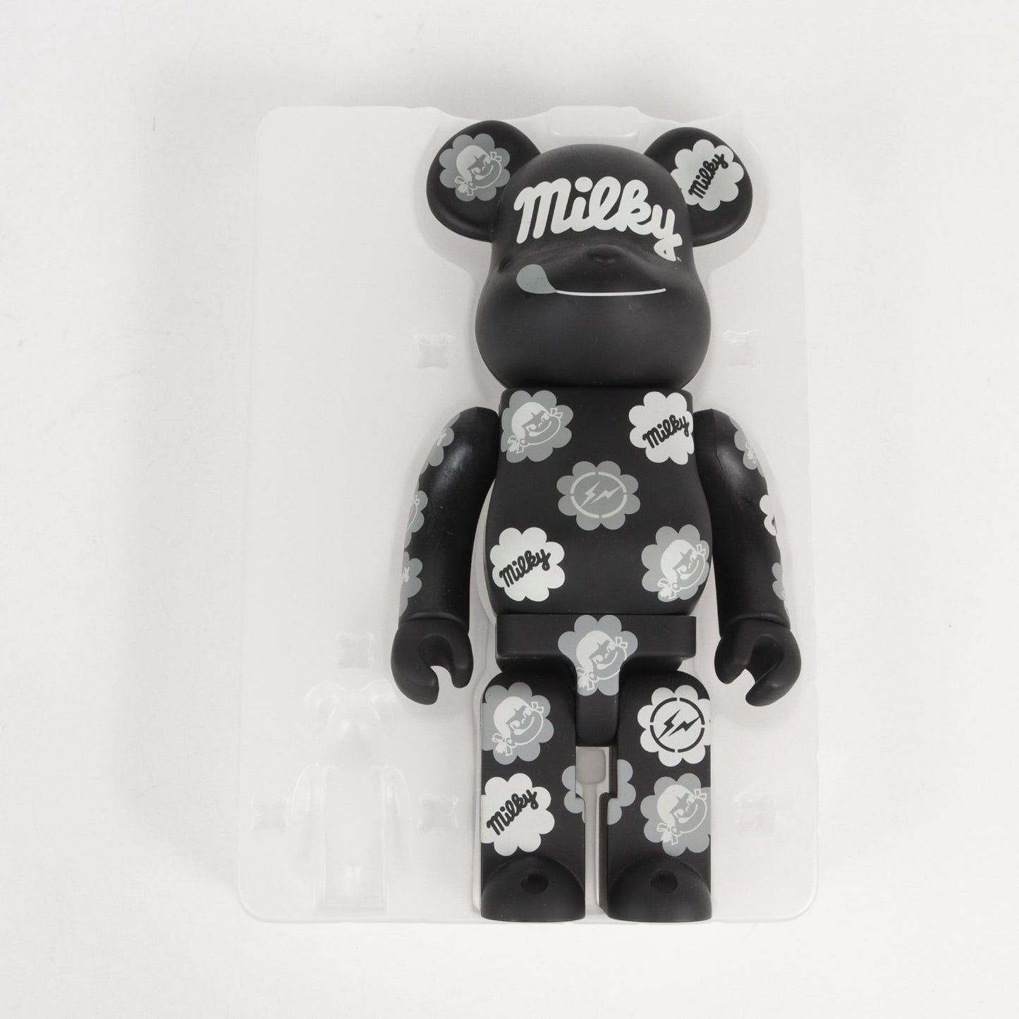 ×THE CONVENI / fragment design / 不二家 BLACK MILKY BE@RBRICK 100% ＆ 400% ベアブリック 2020年製