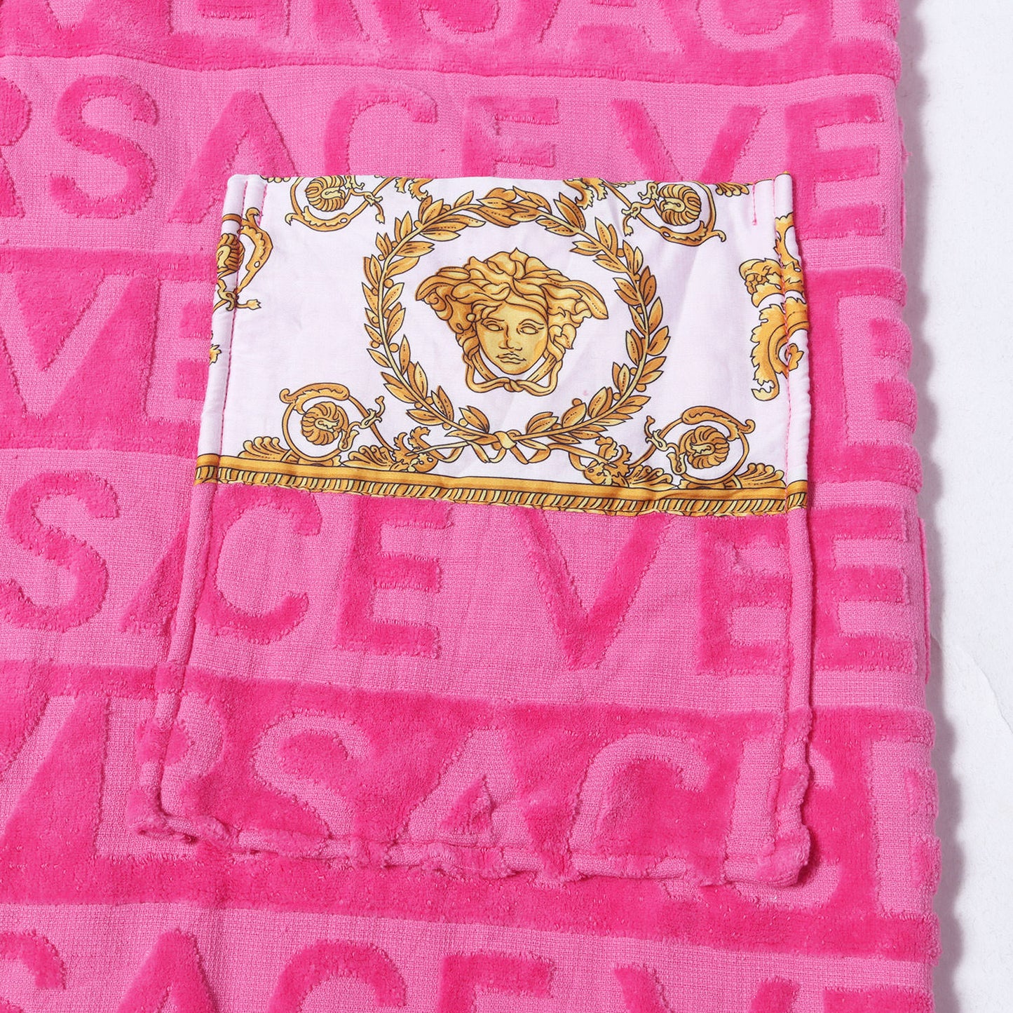 スカーフ切替し ブランドロゴ柄 パイル バスローブ