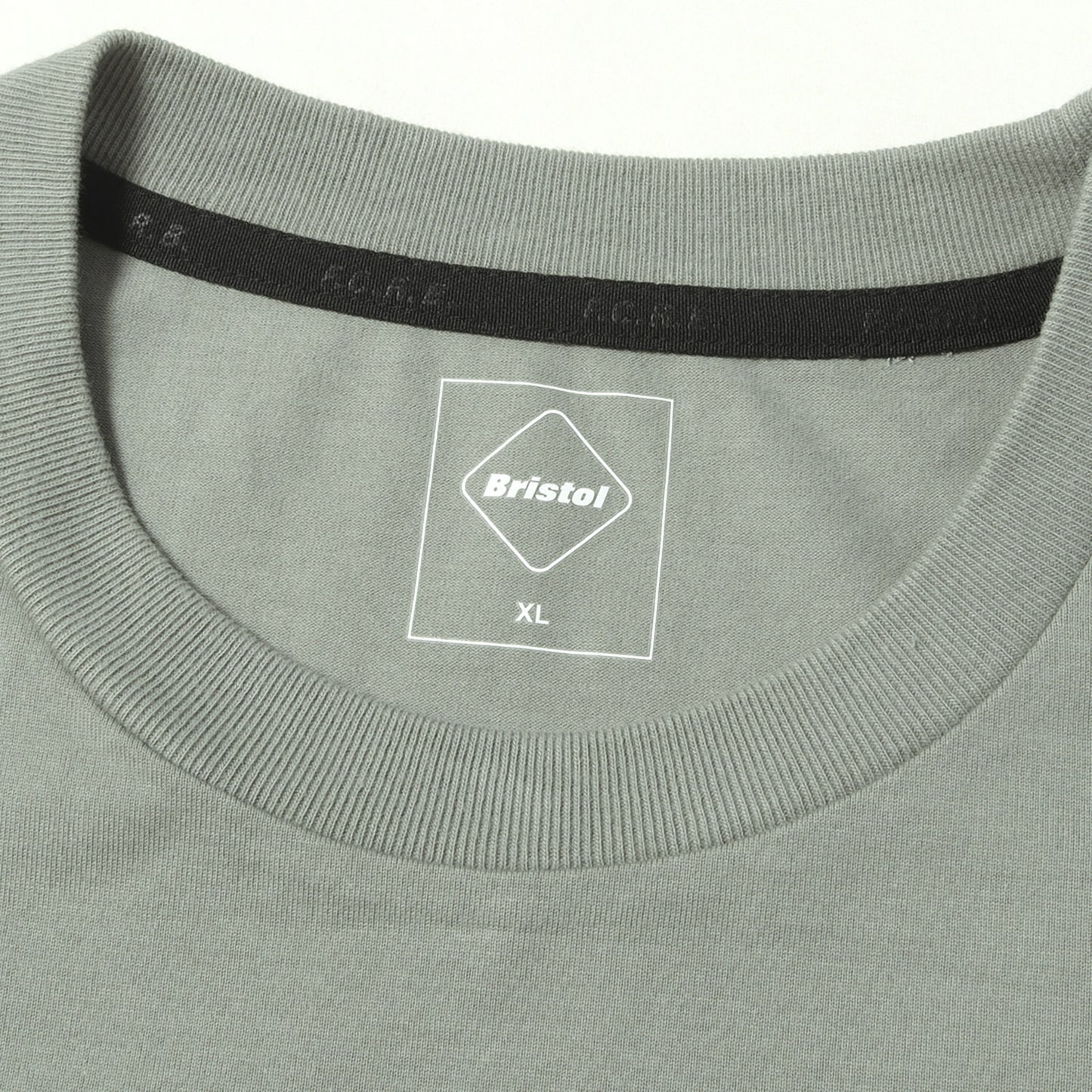 25AW ブランドロゴ クルーネック Tシャツ(SIGNATURE TEE)