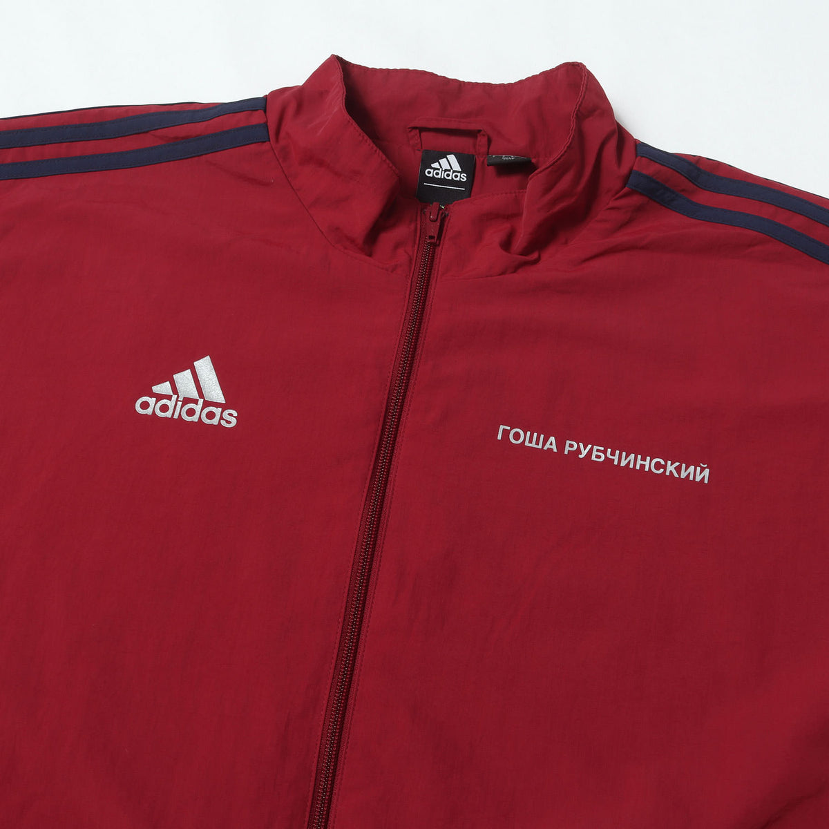 ×adidas オーバーサイズ ナイロン トラックジャケット