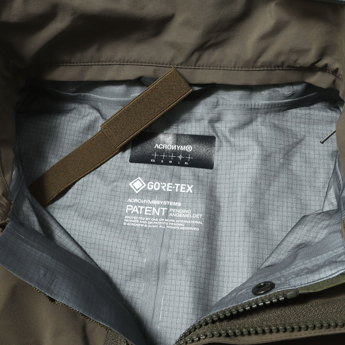 22AW ゴアテックス 3レイヤーナイロン フード付き ジャケット(3L GORE-TEX PRO INTEROPS JACKET)