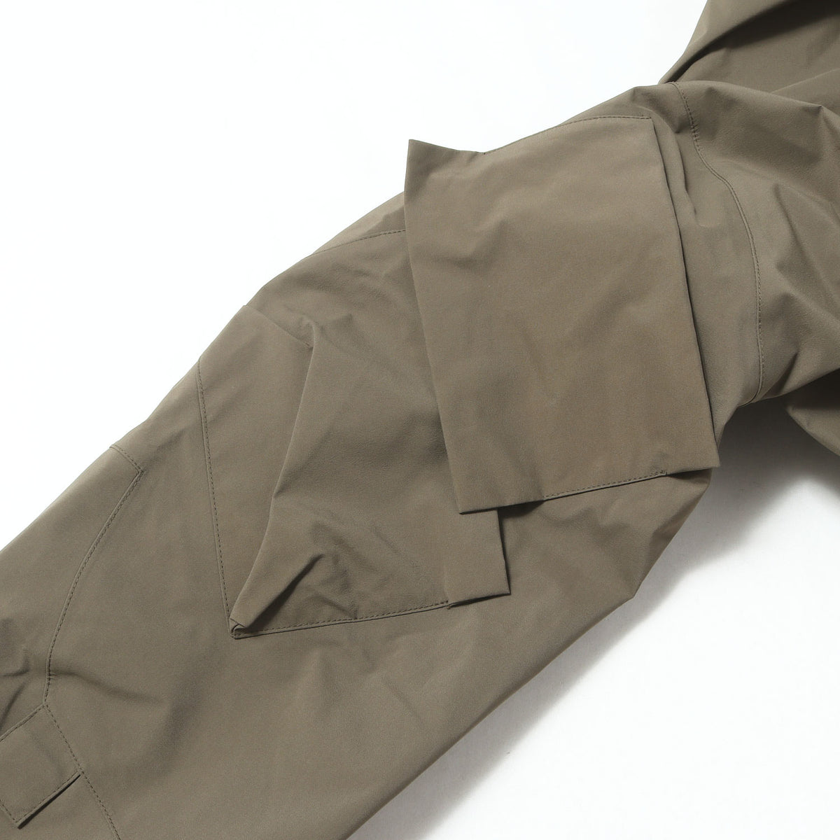 22AW ゴアテックス 3レイヤーナイロン フード付き ジャケット(3L GORE-TEX PRO INTEROPS JACKET)