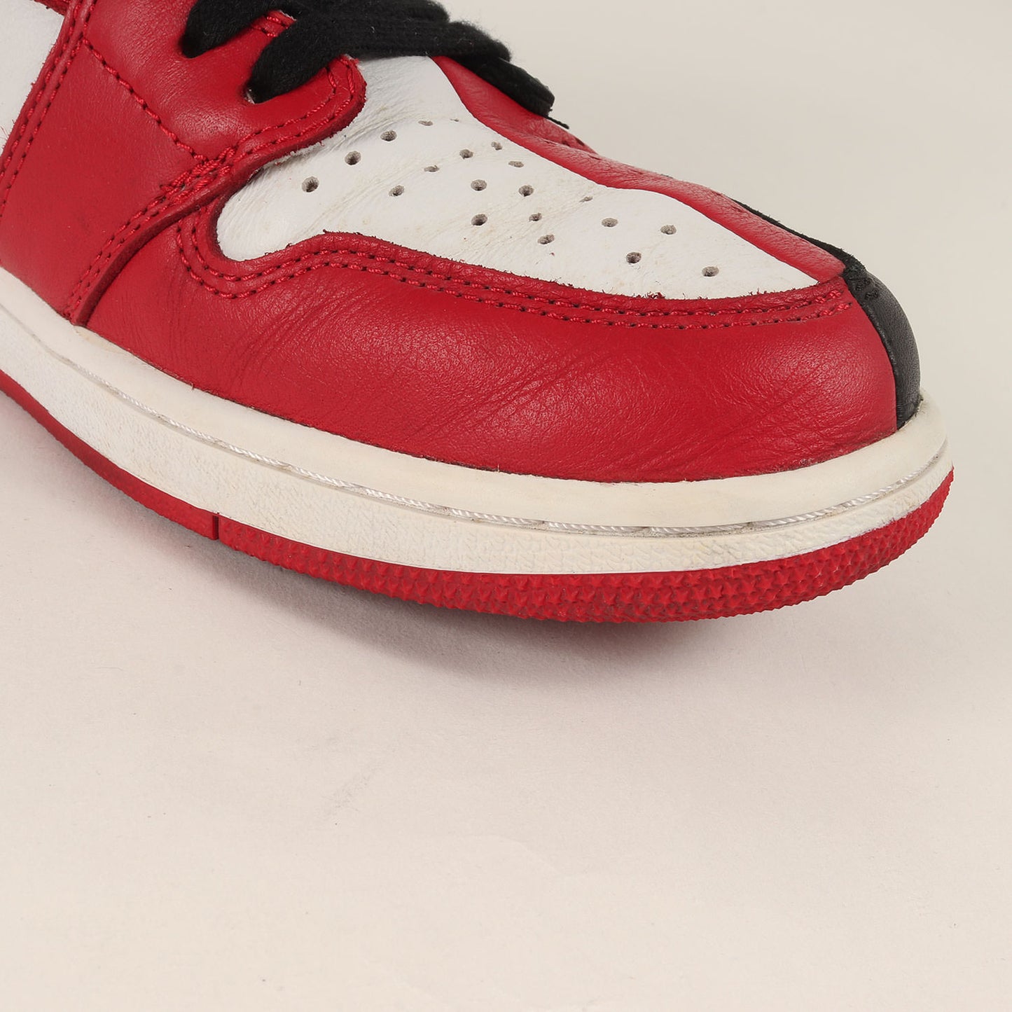 AIR JORDAN 1 RETRO HIGH OG NRG HOMAGE TO HOME (861428-061)