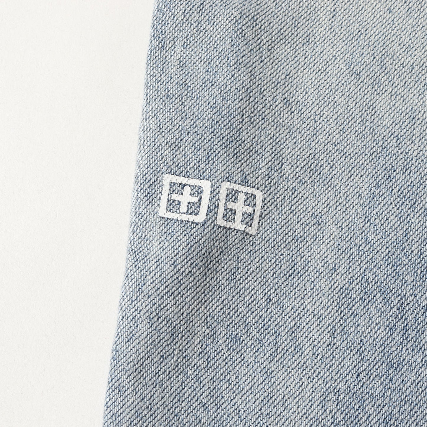 ブリーチ加工 リラックスフィット テーパード デニムパンツ(RE-LAX JEAN CHILLZ)