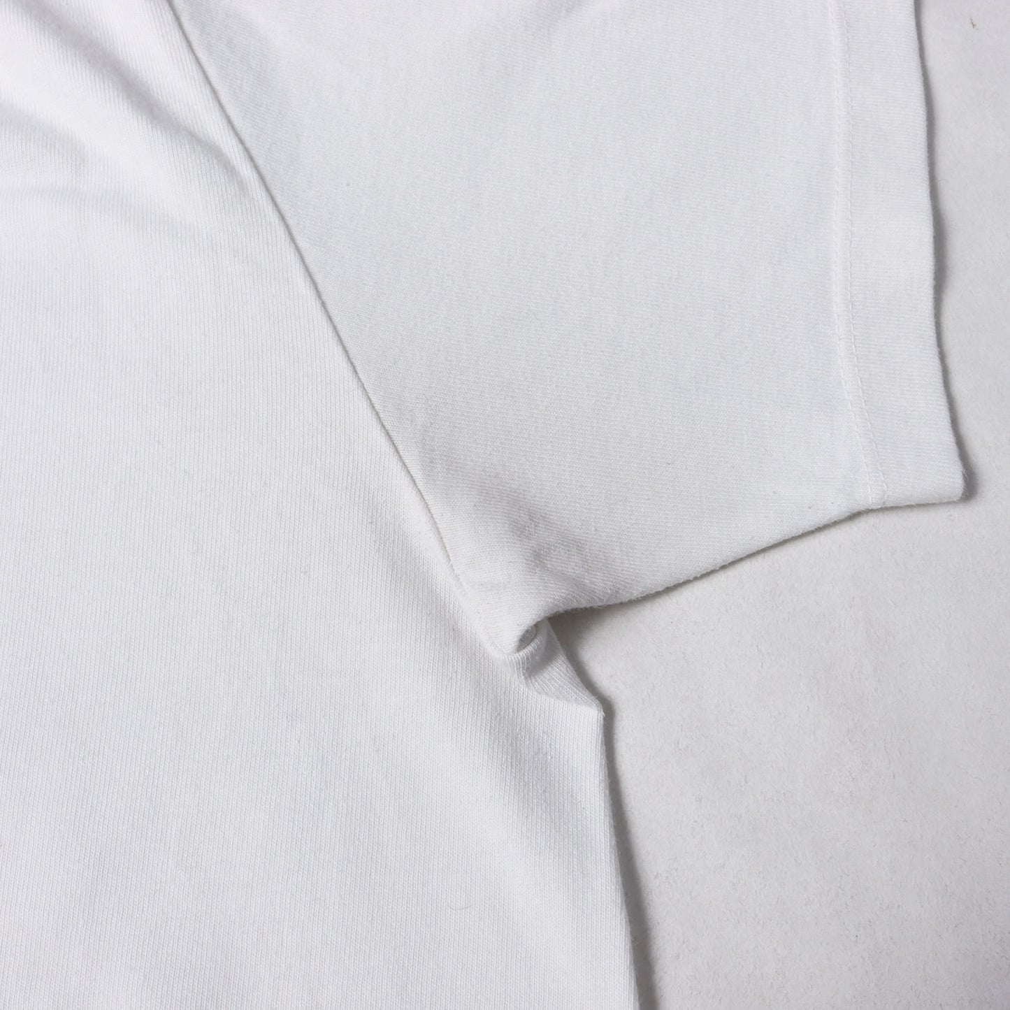 裾ロゴ ヘンリーネック Tシャツ