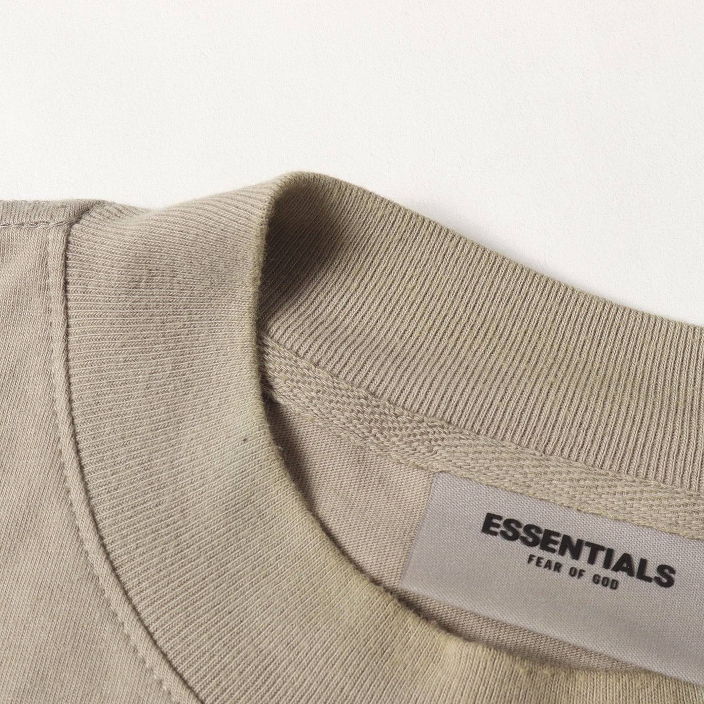 FOG ESSENTIALS ブランドロゴ ロングスリーブ Tシャツ