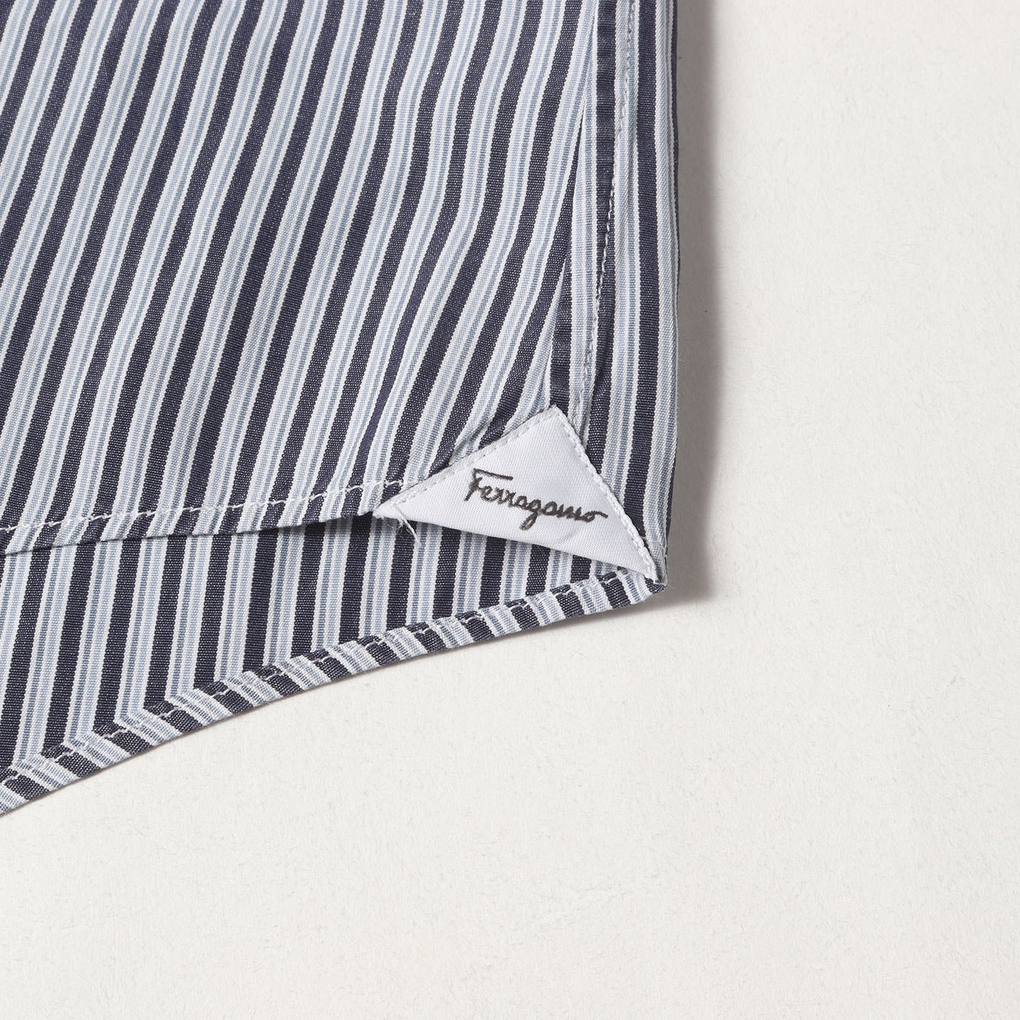 ストライプ コットンブロード ホリゾンタルカラー シャツ(DERBY FIT)