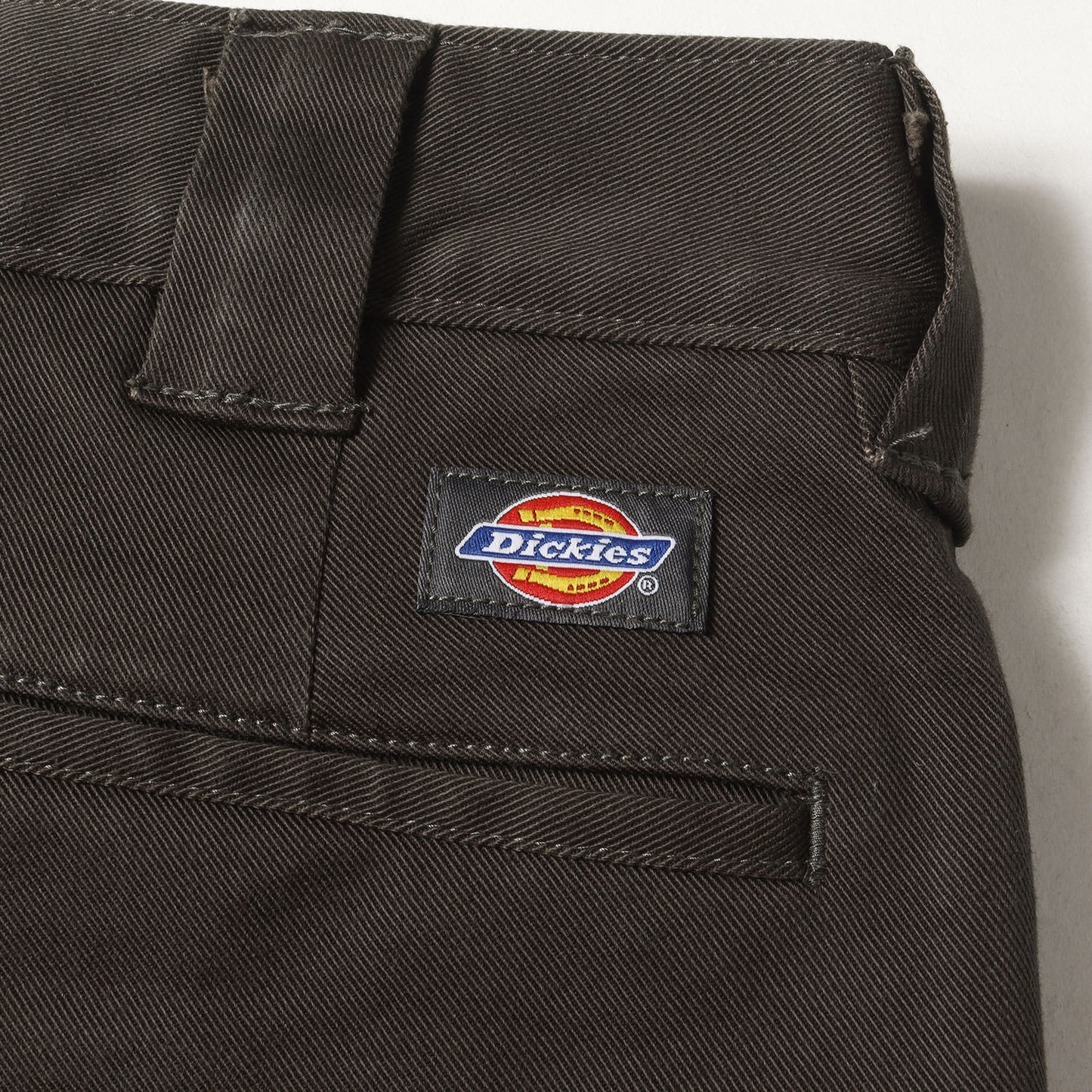 ×Dickies スリムテーパード ストレッチ チノパンツ